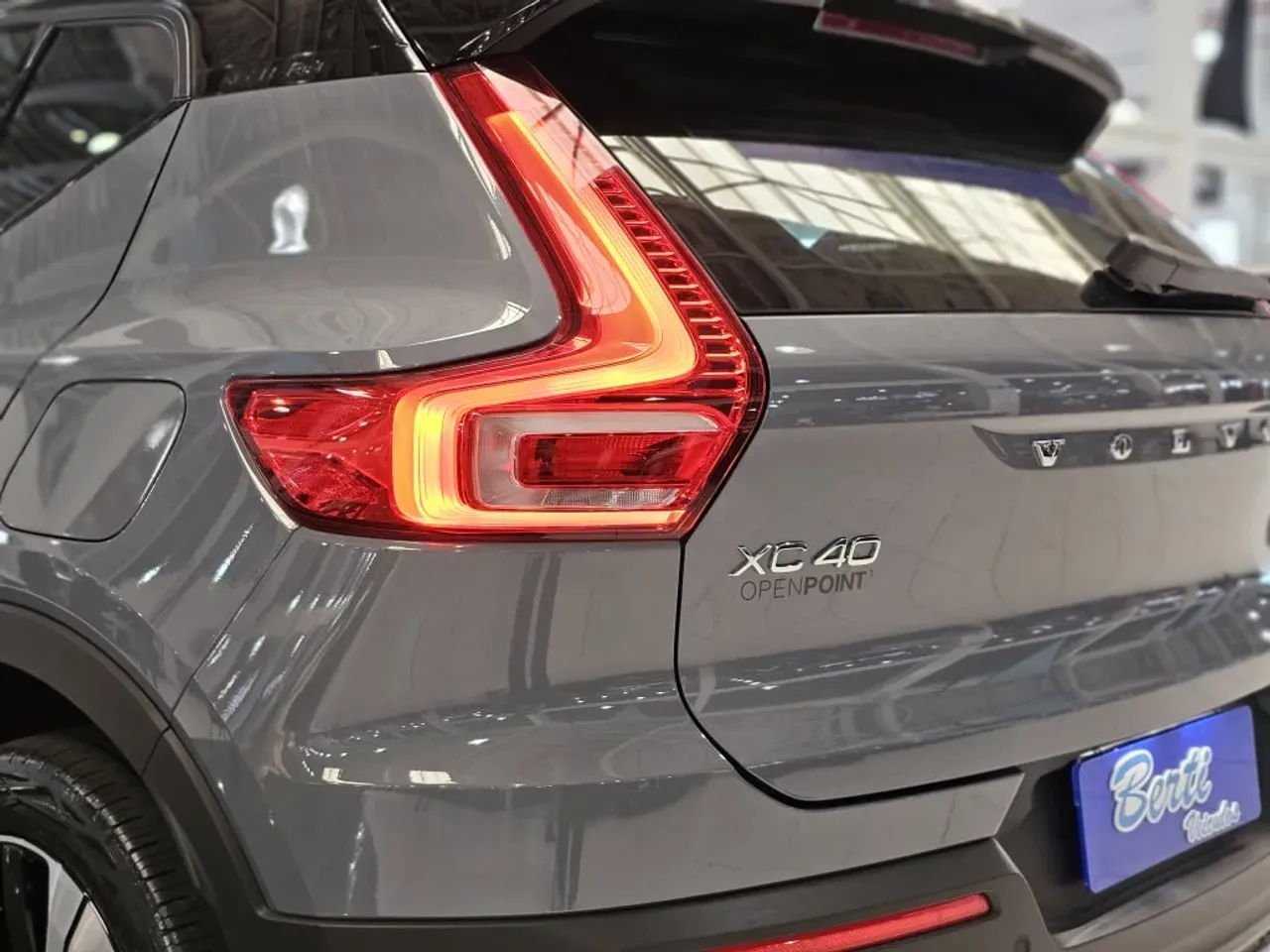 Volvo XC40 Recharge - Miniatura 18