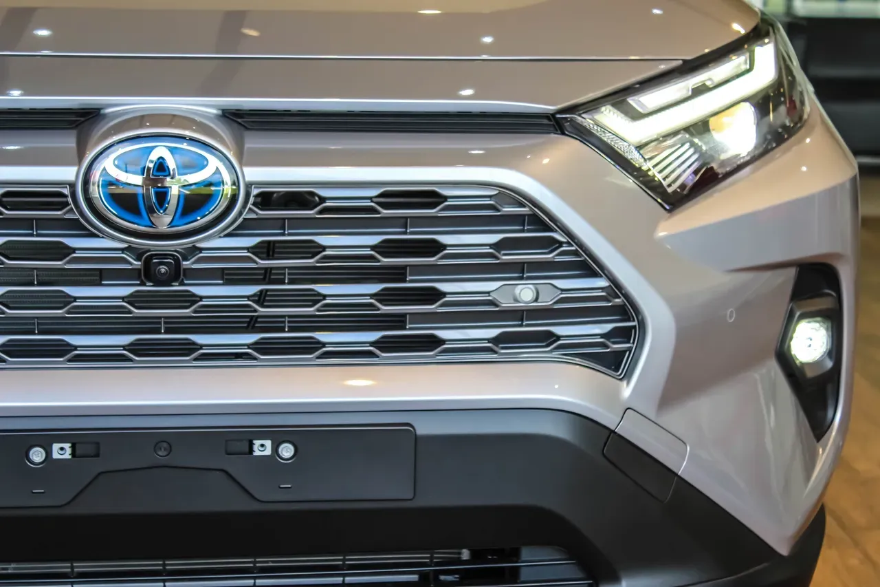 Toyota Rav4 EV - Miniatura 3