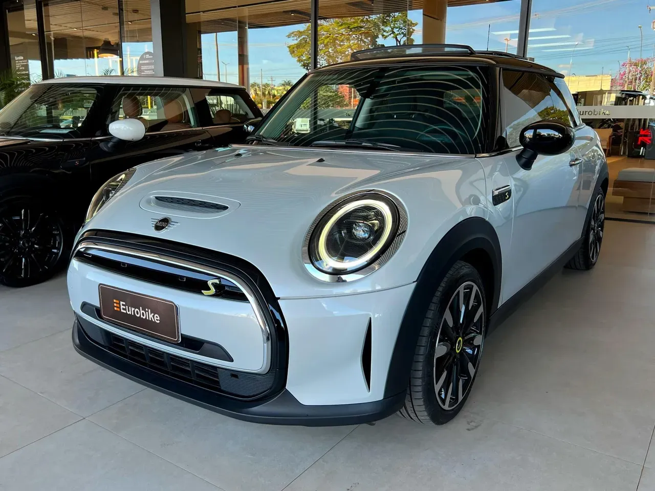 Mini CooperSE - Miniatura 2