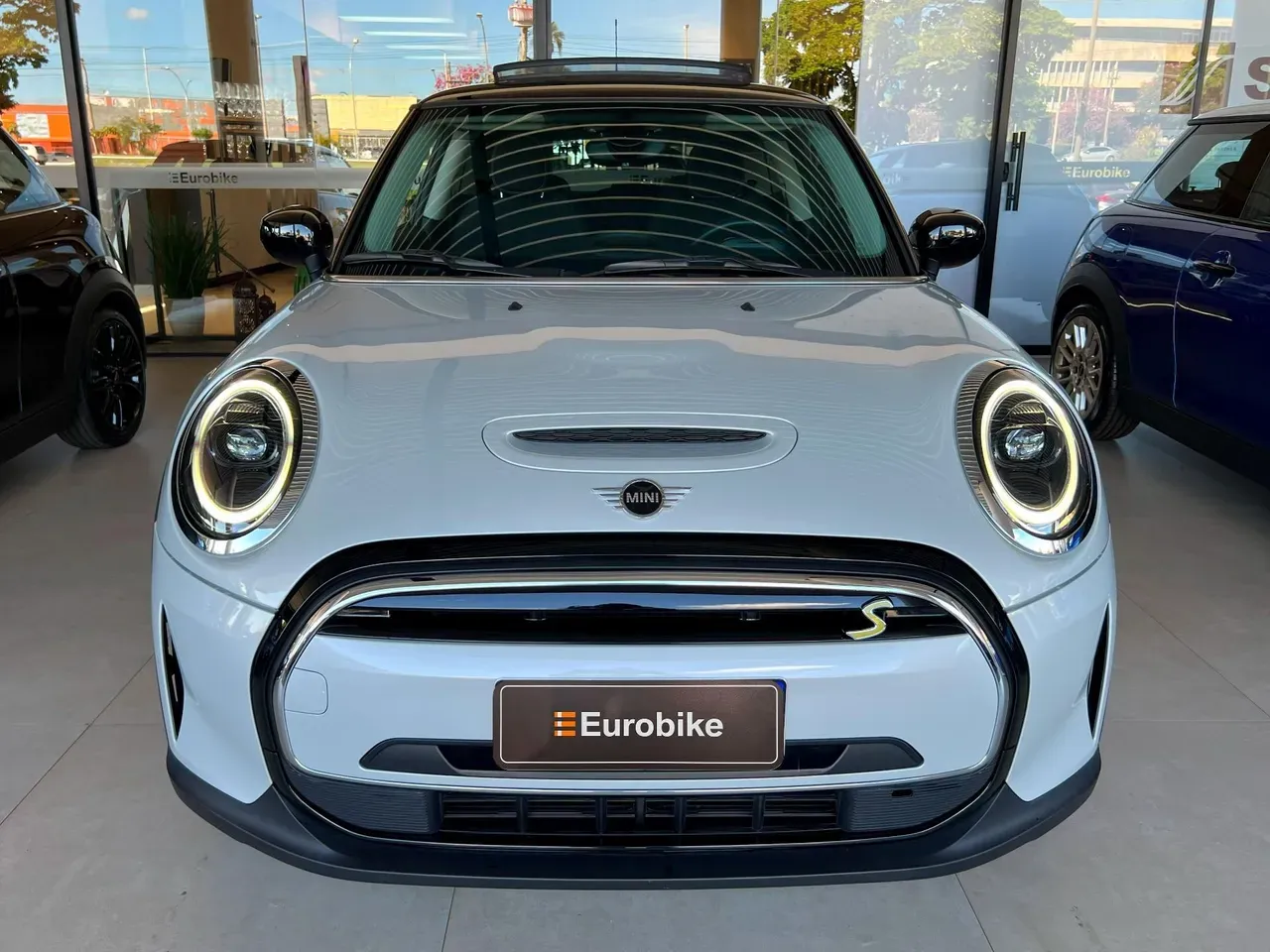 Mini CooperSE - Miniatura 3