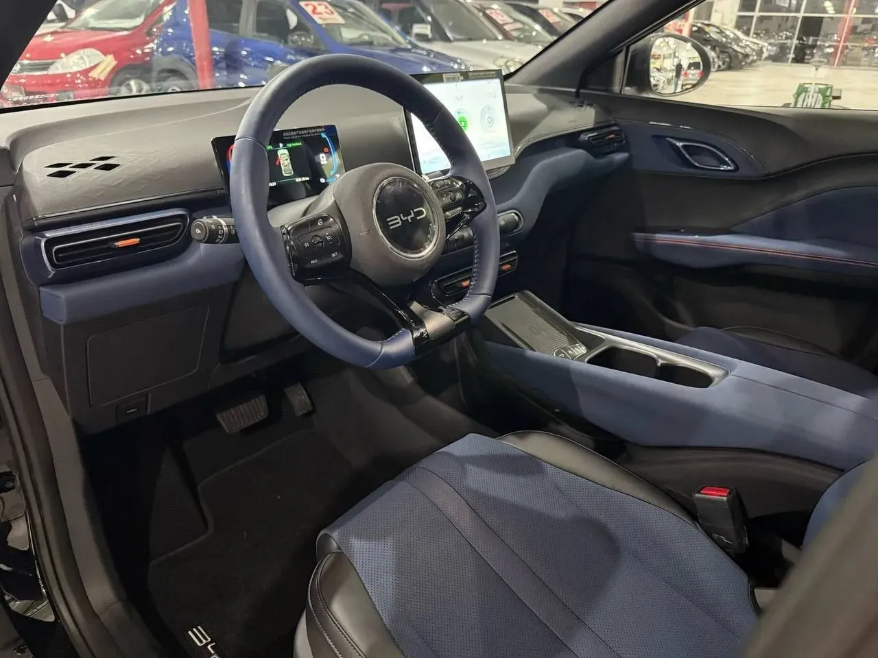 BYD Dolphin Mini - Miniatura 13
