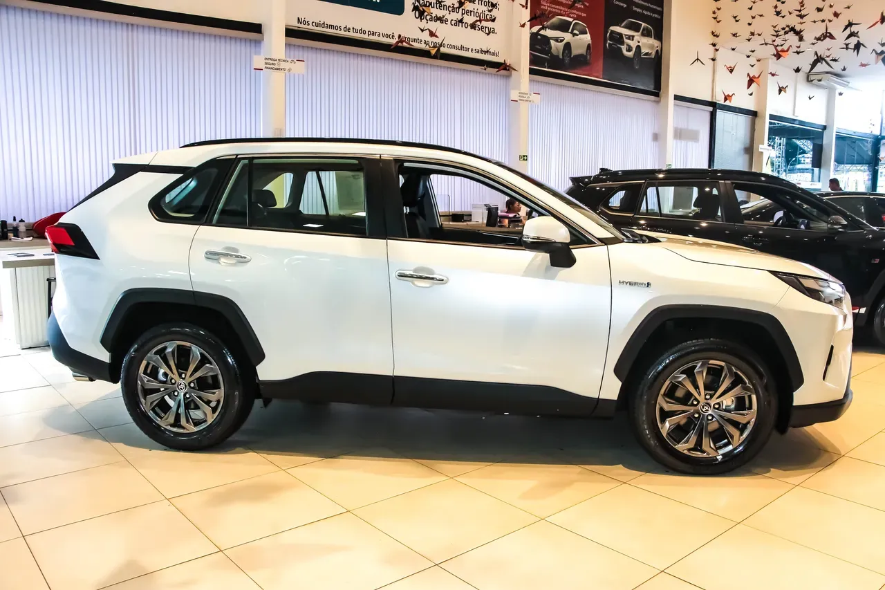Toyota Rav4 - Miniatura 15