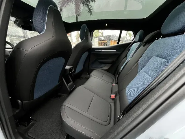 Volvo EX30 - Miniatura 12