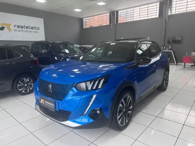 Peugeot E-2008