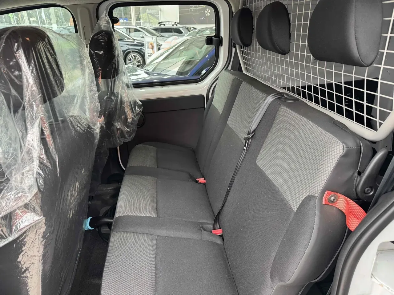 Renault Kangoo Z.e. - Imagem 11