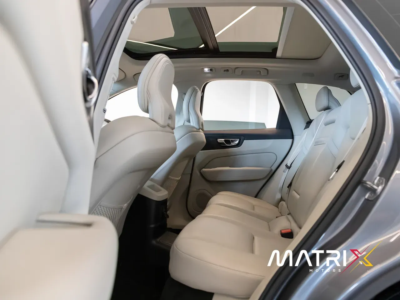 Volvo Xc60 - Imagem 16