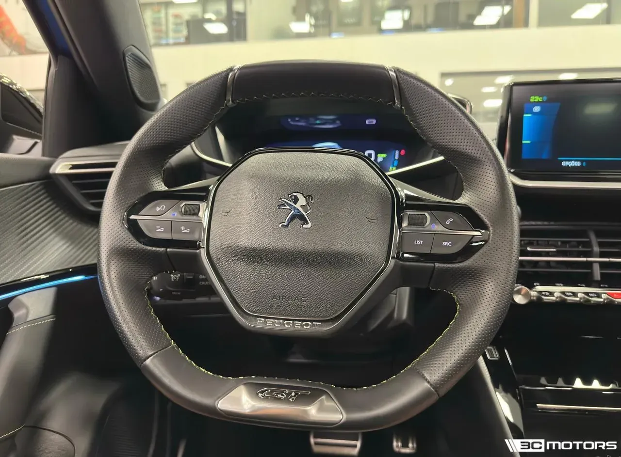 Peugeot E-2008 - Imagem 8