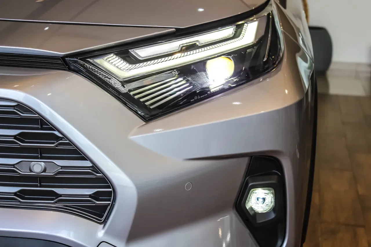 Toyota Rav4 EV - Imagem 4