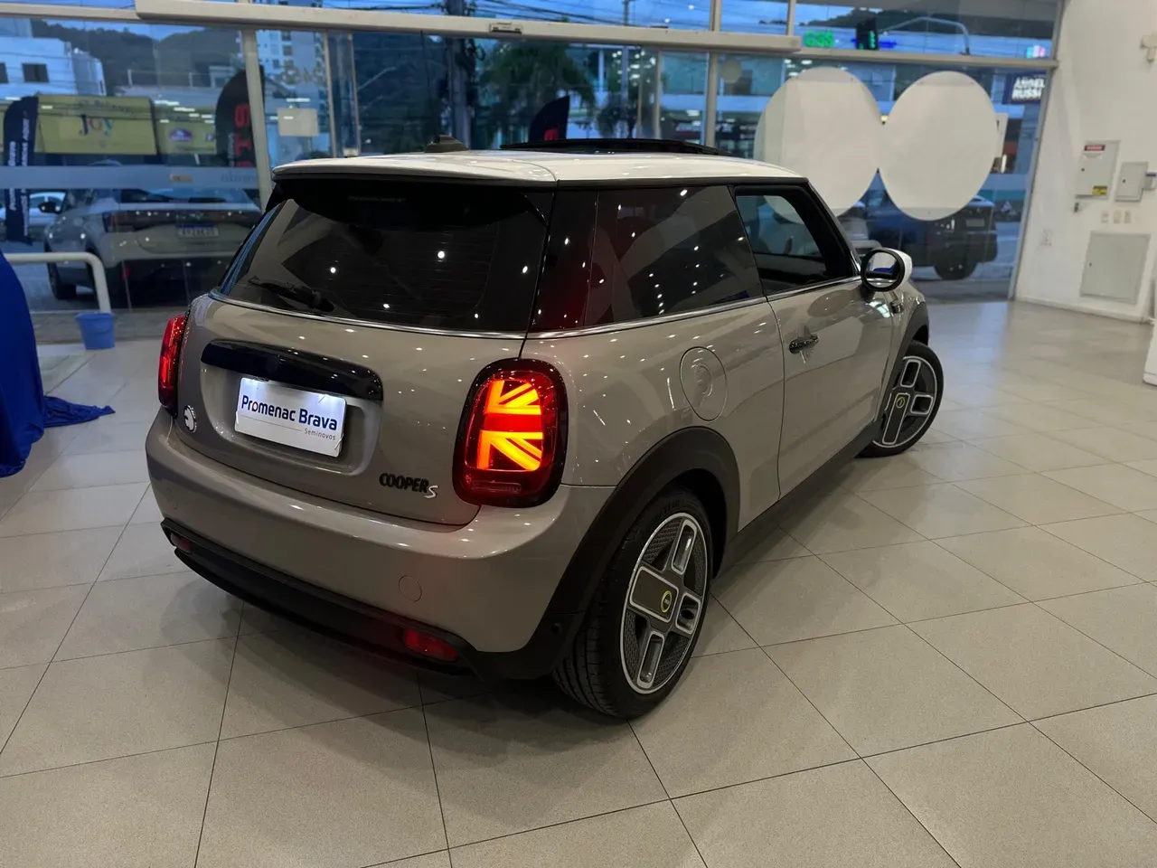 Mini CooperSE - Imagem 2