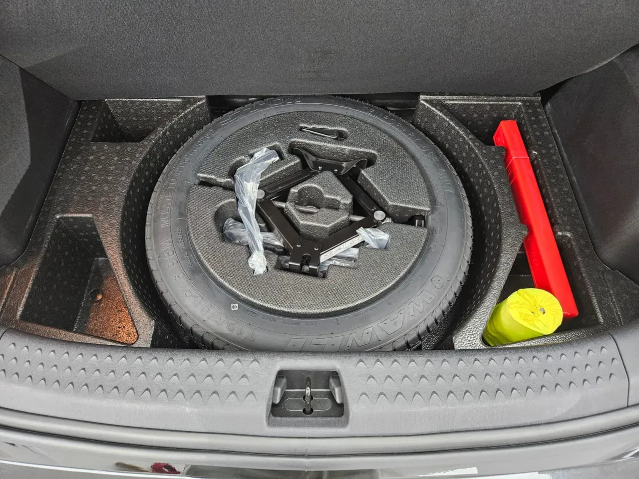 BYD Dolphin - Imagem 12