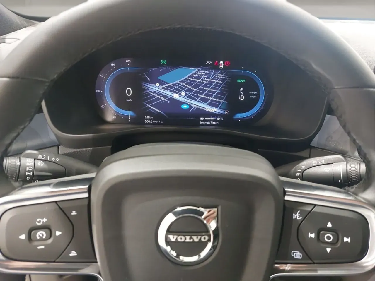 Volvo C40 Recharge - Imagem 6