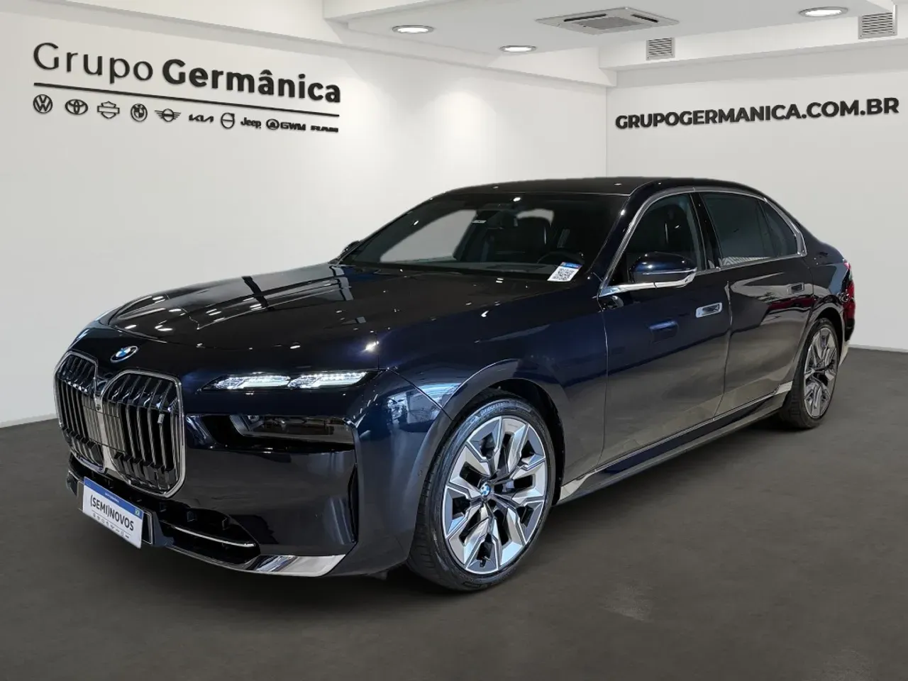 BMW I7