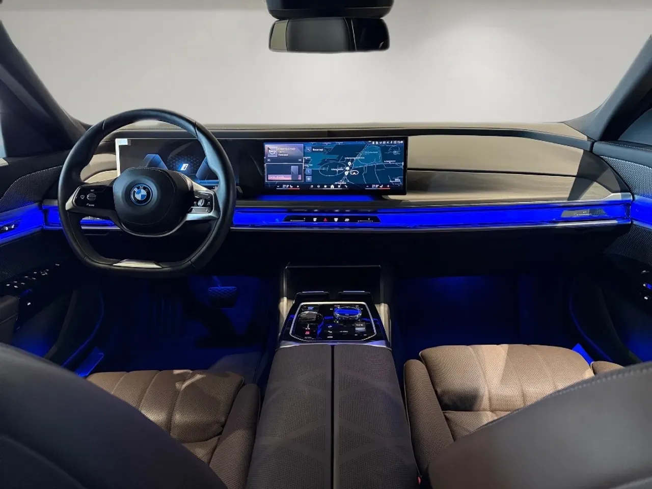 BMW I7 - Imagem 10