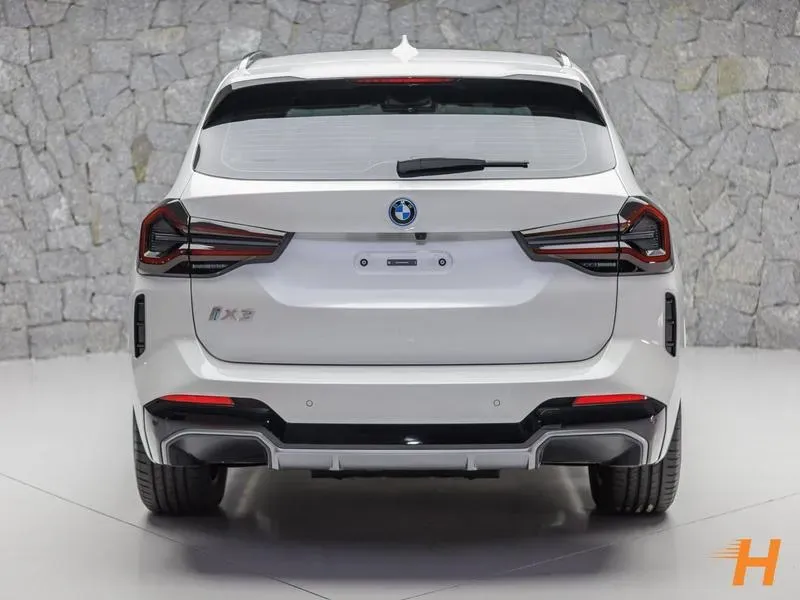 BMW IX3 - Imagem 5