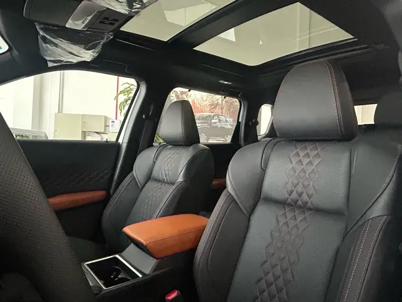 Mitsubishi Outlander Plug-in Hybrid - Imagem 10