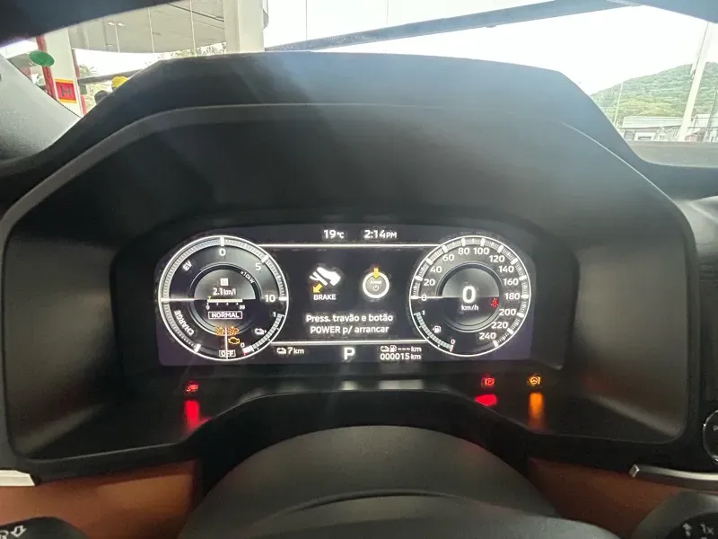 Mitsubishi Outlander Plug-in Hybrid - Imagem 19