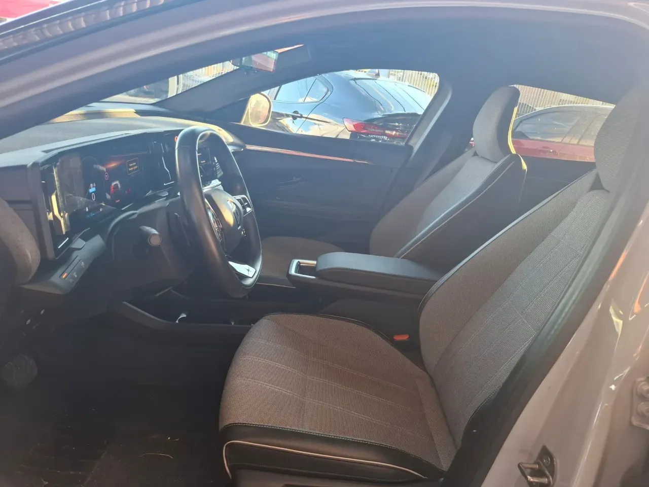 Renault Megane E-tech Electric - Imagem 13