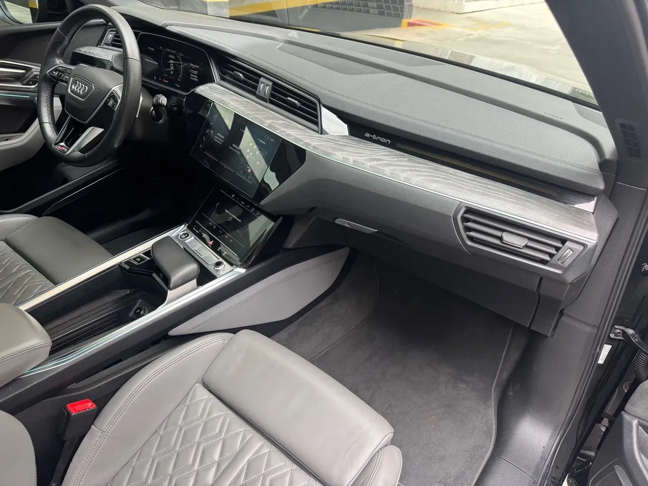 Audi E-tron - Imagem 13