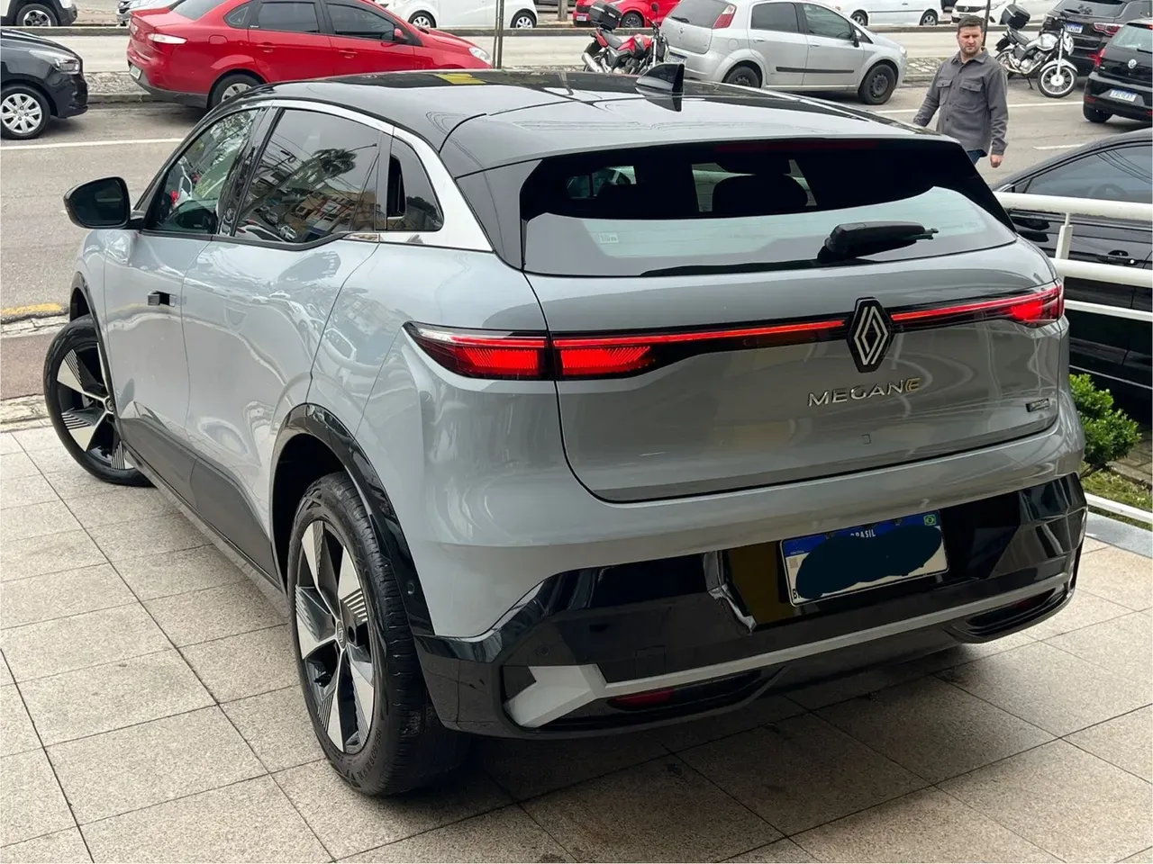 Renault Megane E-tech Electric - Imagem 3