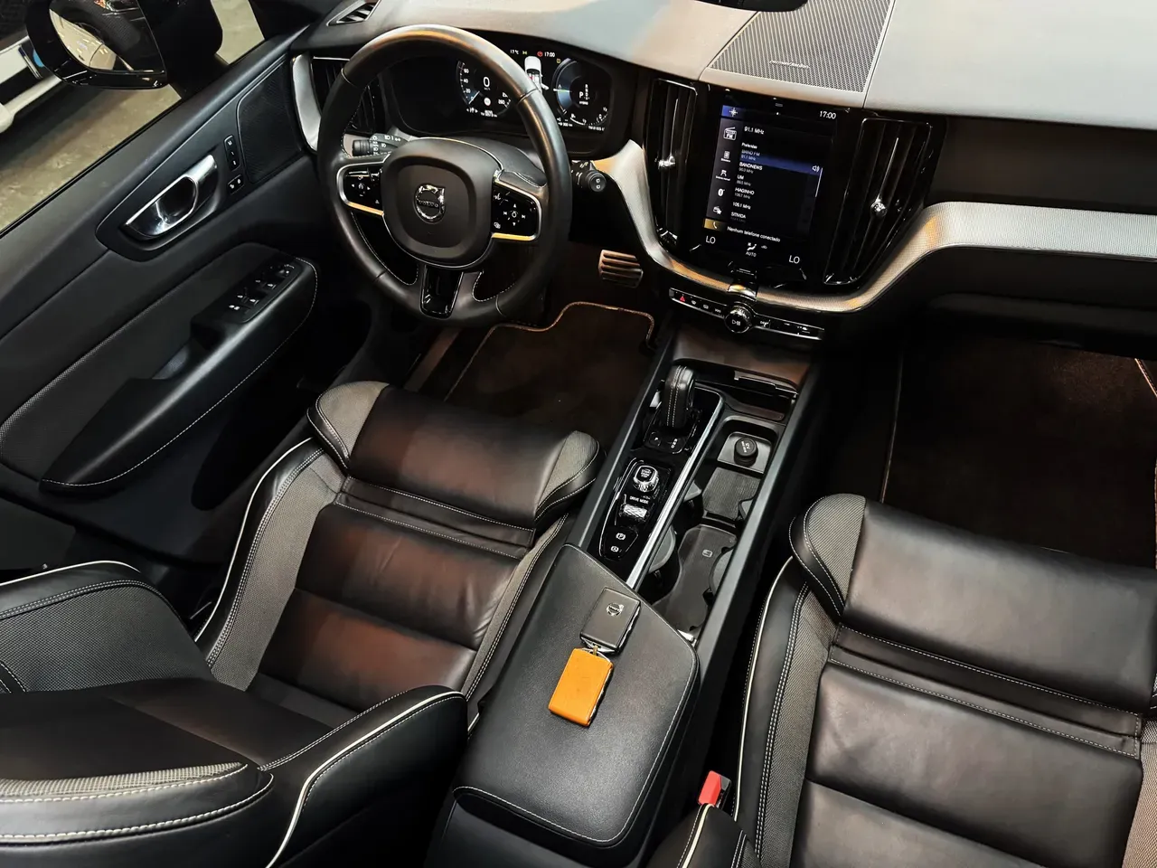 Volvo Xc60 - Imagem 12