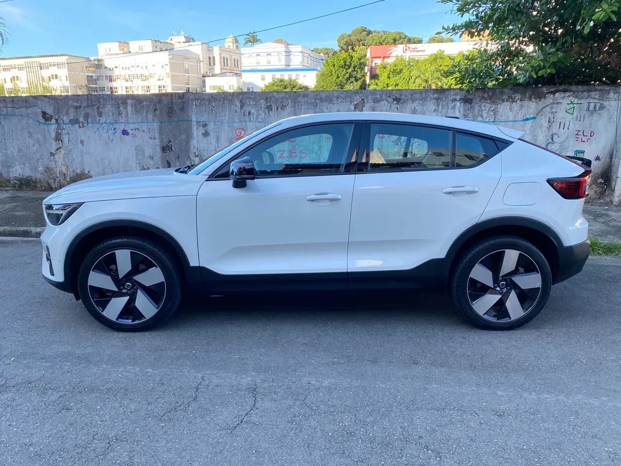 Volvo C40 Recharge - Imagem 4