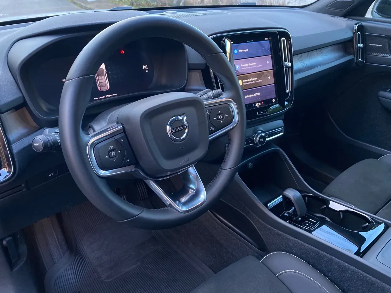 Volvo C40 Recharge - Imagem 8