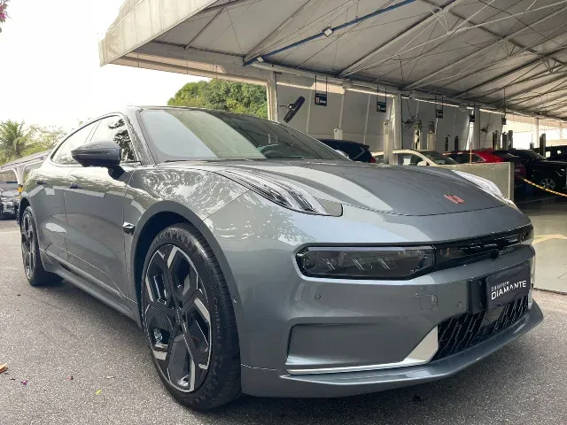 Zeekr 001