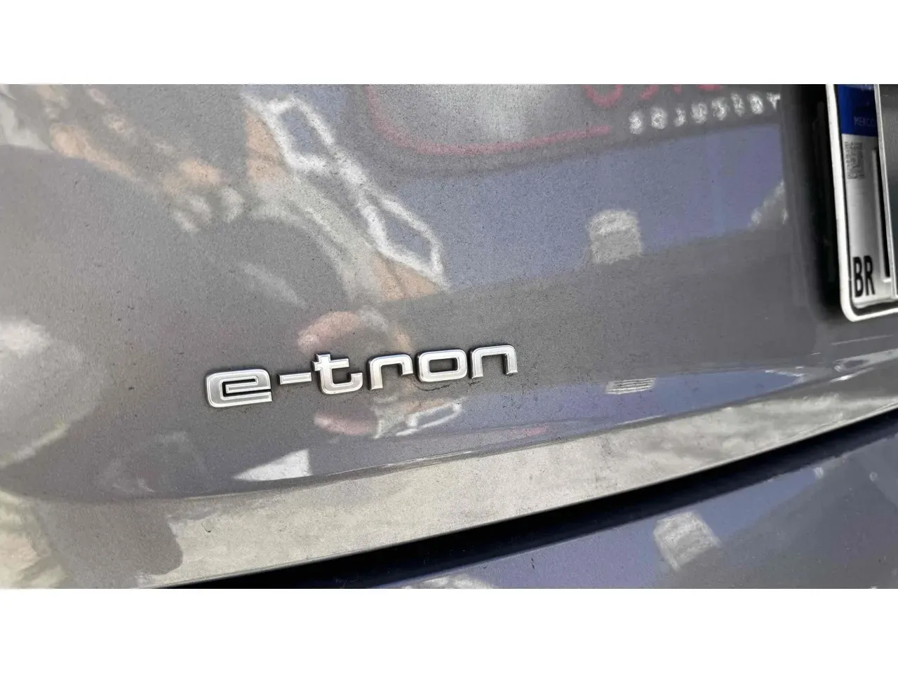 Audi E-tron S Sportback - Imagem 11