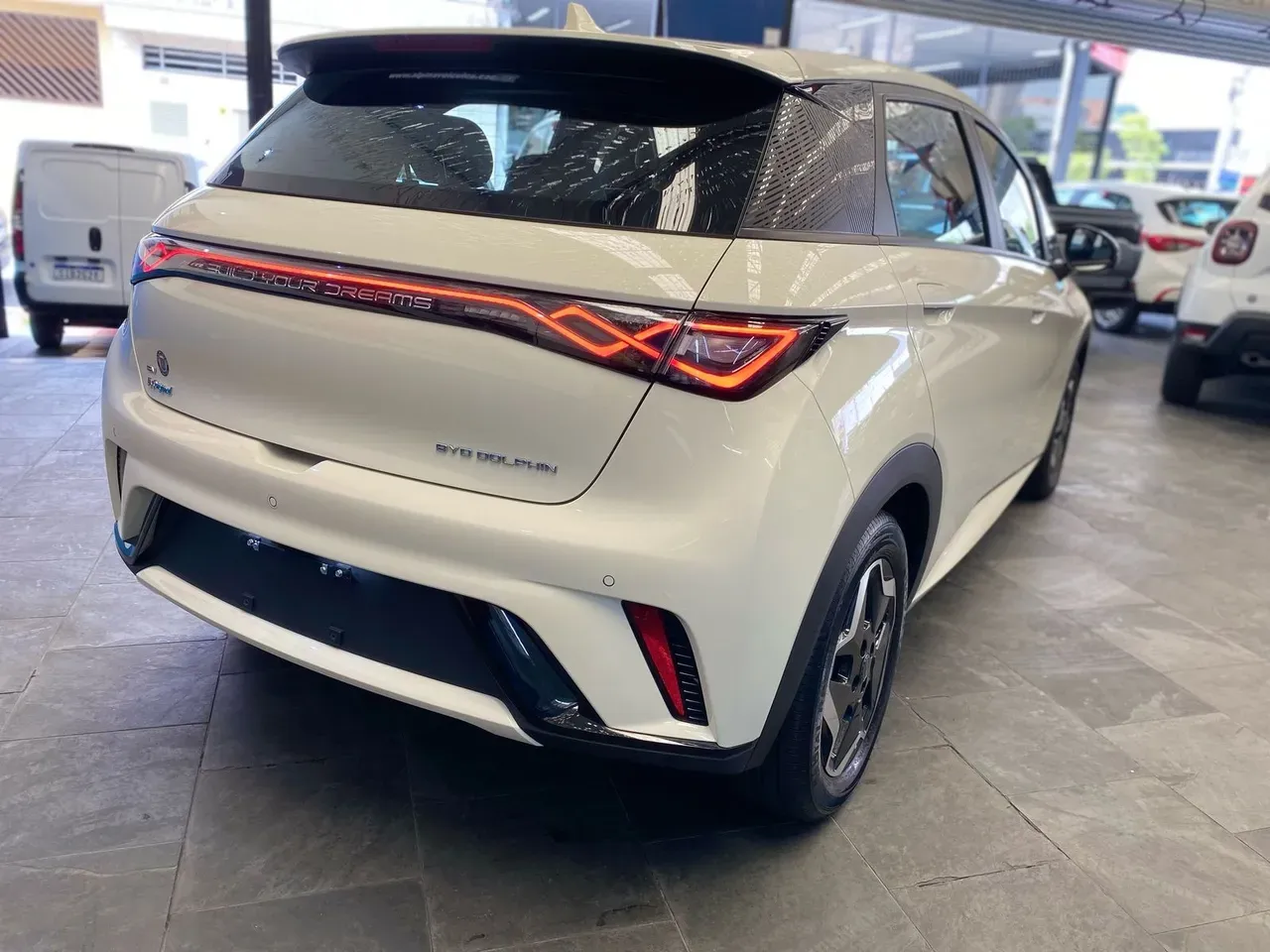 BYD Dolphin - Imagem 4