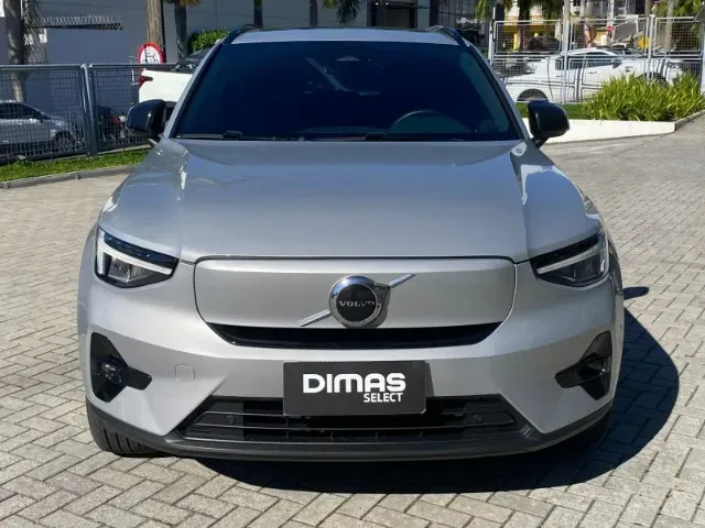 Volvo XC40 Recharge - Imagem 2