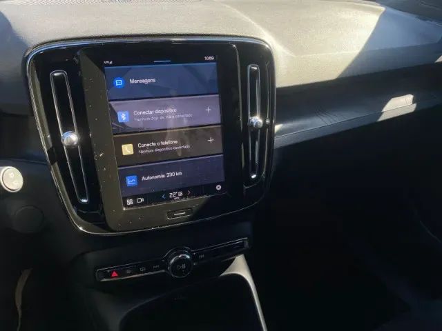 Volvo XC40 Recharge - Imagem 11