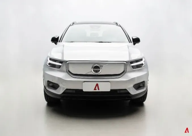 Volvo XC40 Recharge - Imagem 3