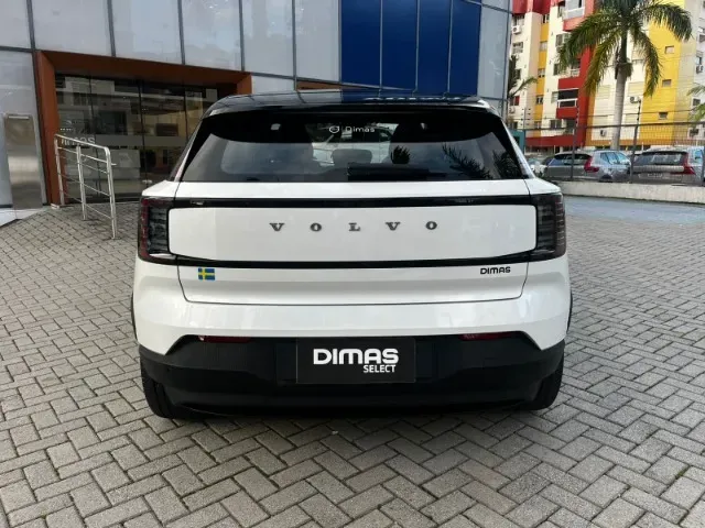 Volvo EX30 - Imagem 5