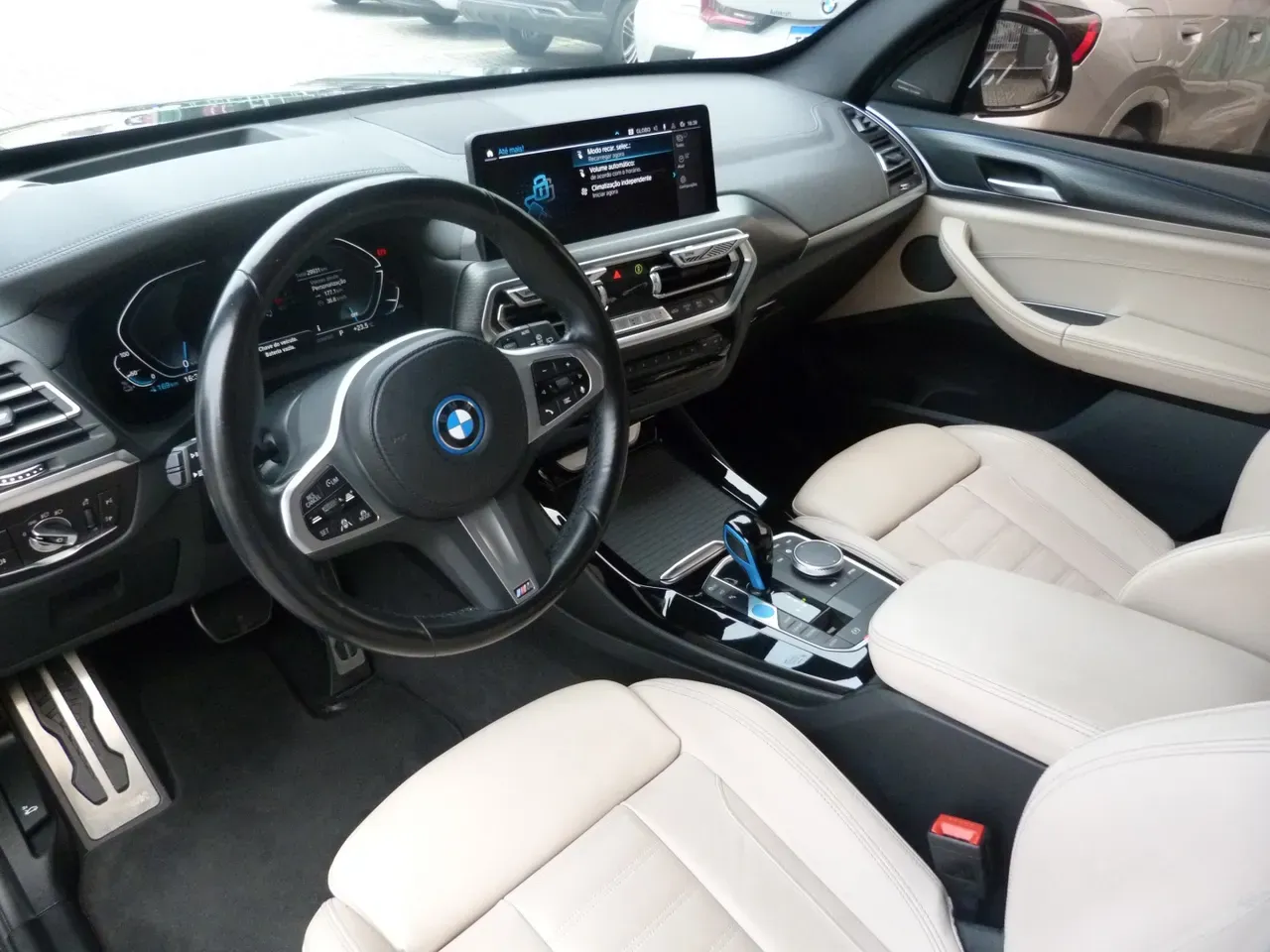 BMW IX3 - Imagem 17