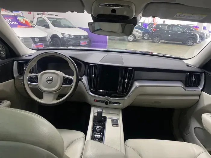 Volvo Xc60 - Imagem 7