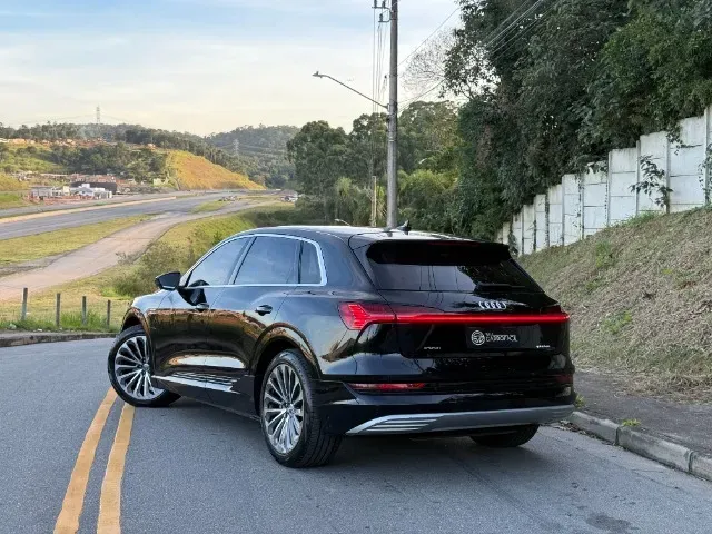 Audi E-tron - Imagem 3