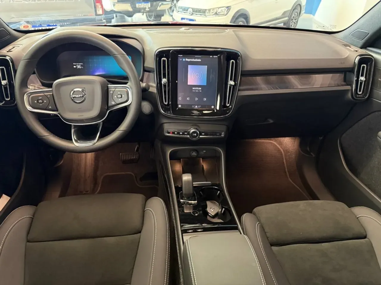 Volvo C40 Recharge - Imagem 9