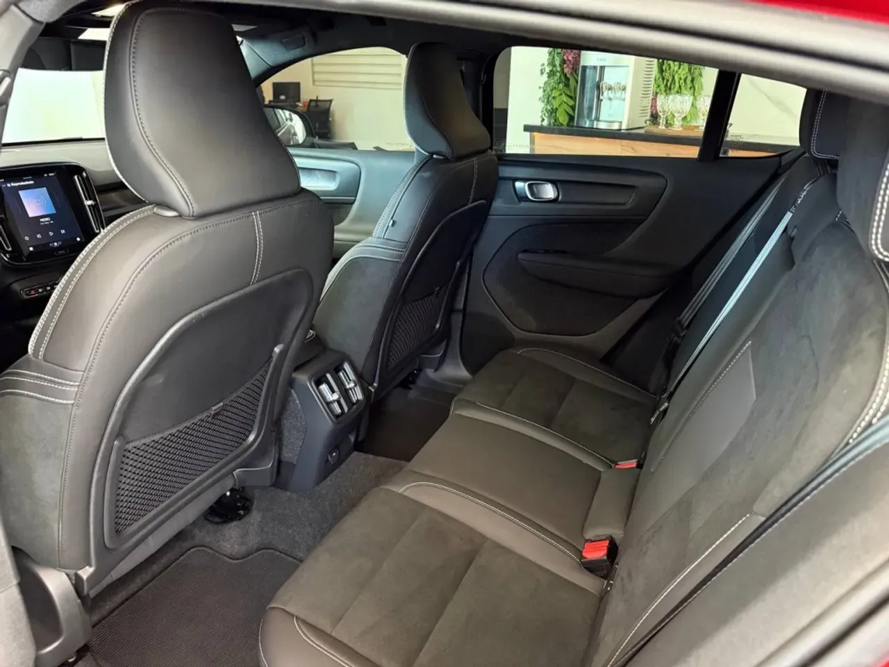 Volvo C40 Recharge - Imagem 10