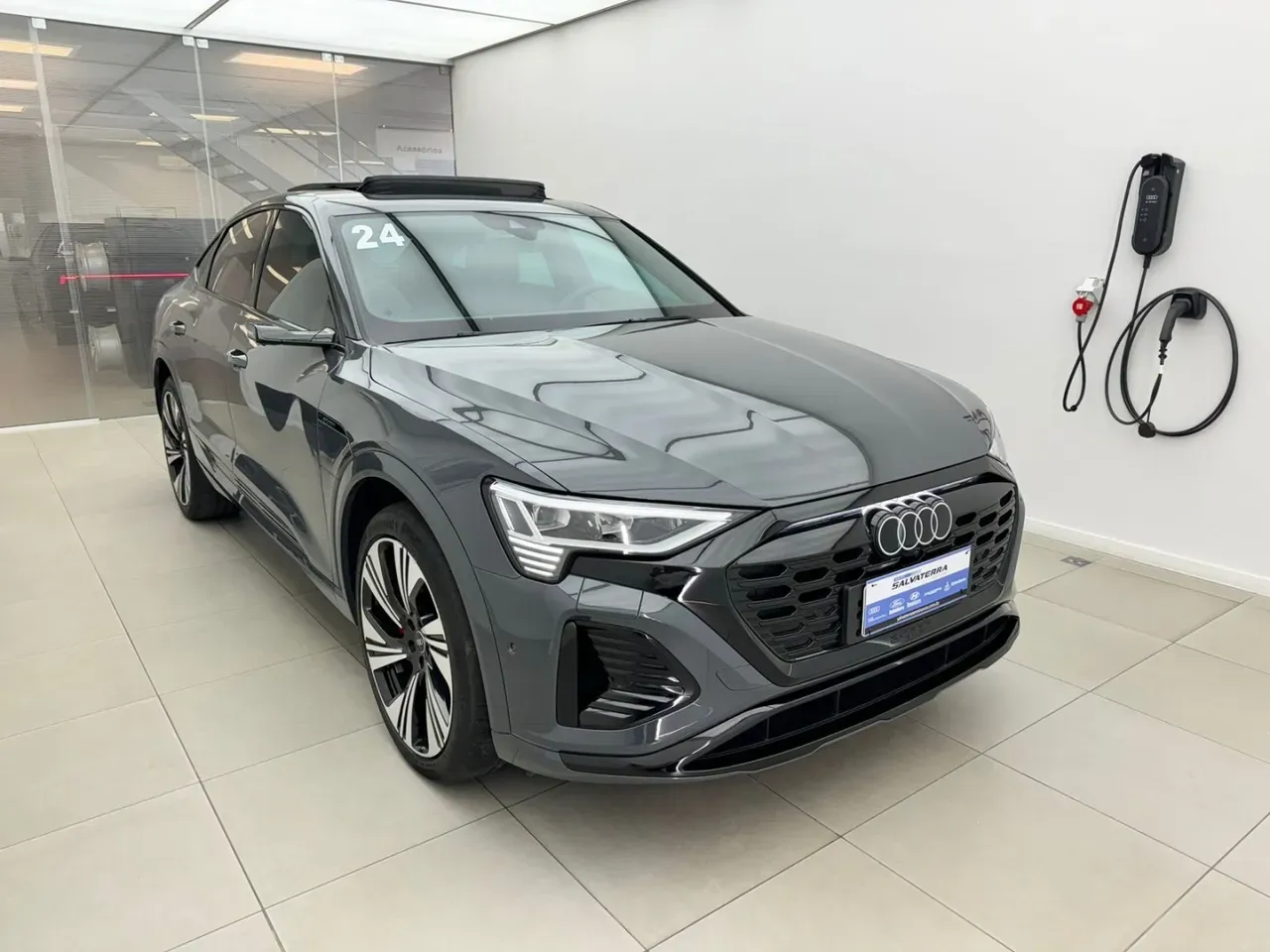 Audi Q8 Sportback E-tron - Imagem 7