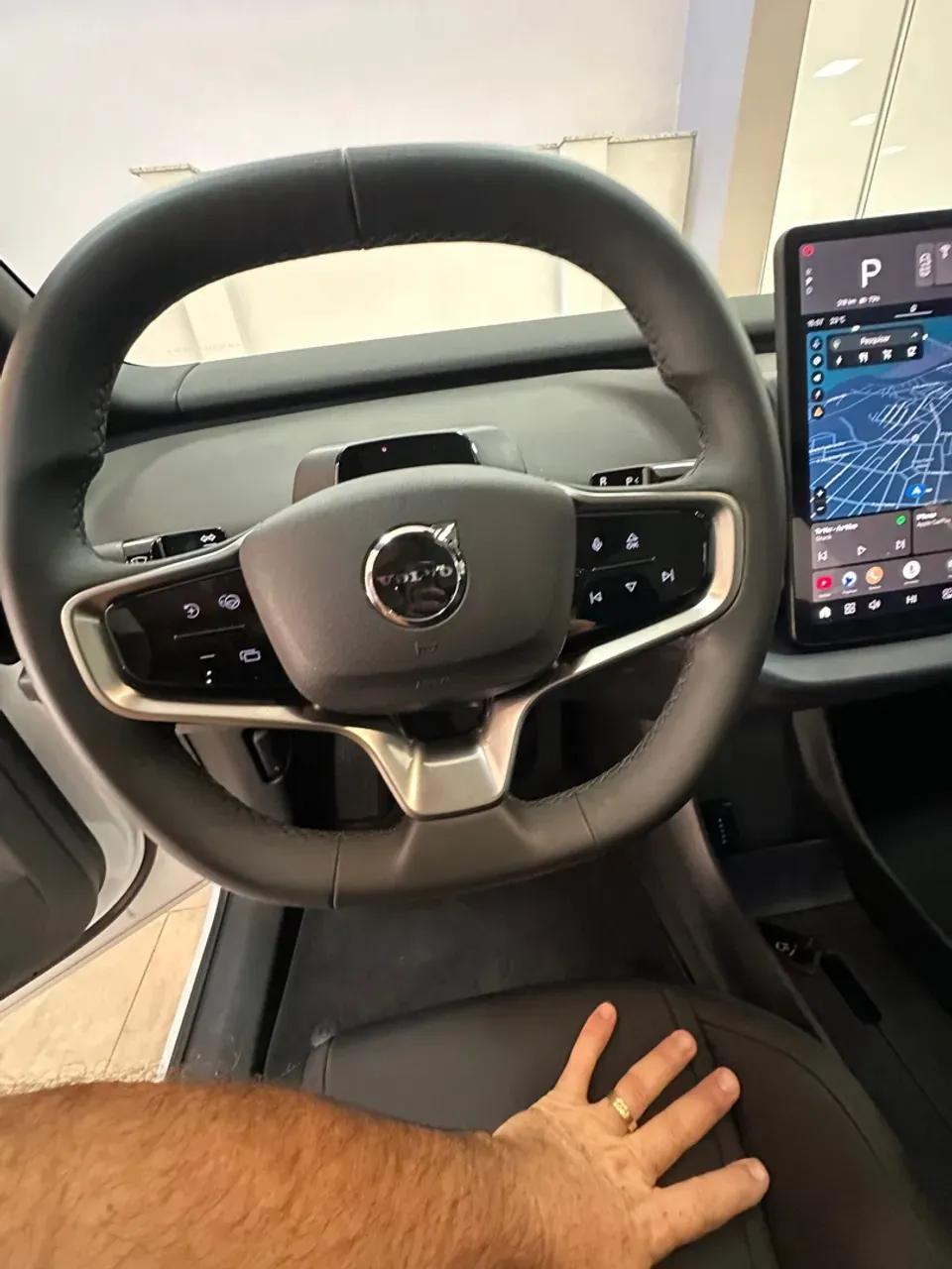 Volvo EX30 - Imagem 13