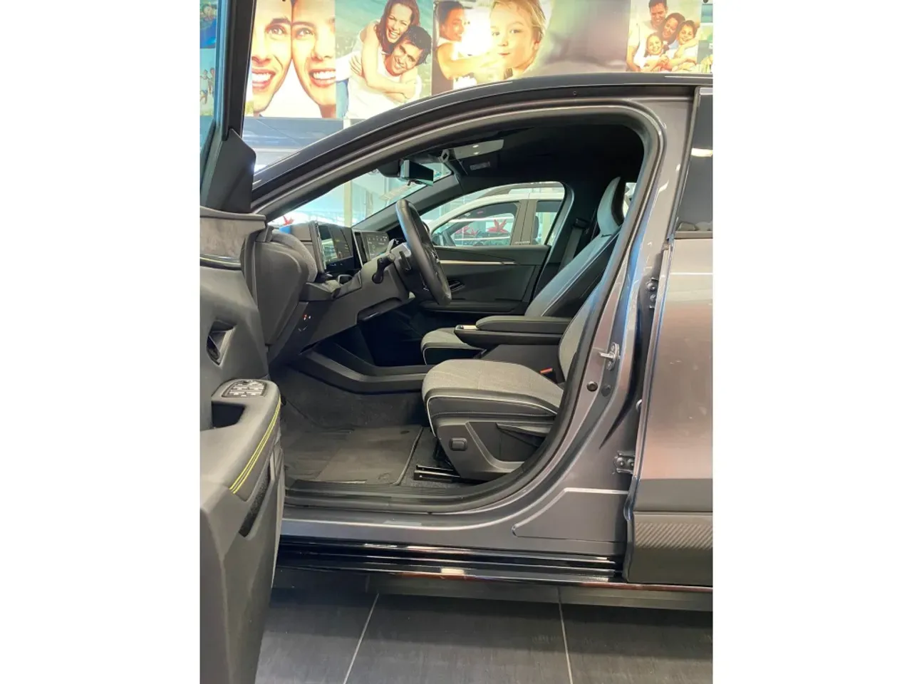 Renault Megane E-tech Electric - Imagem 12