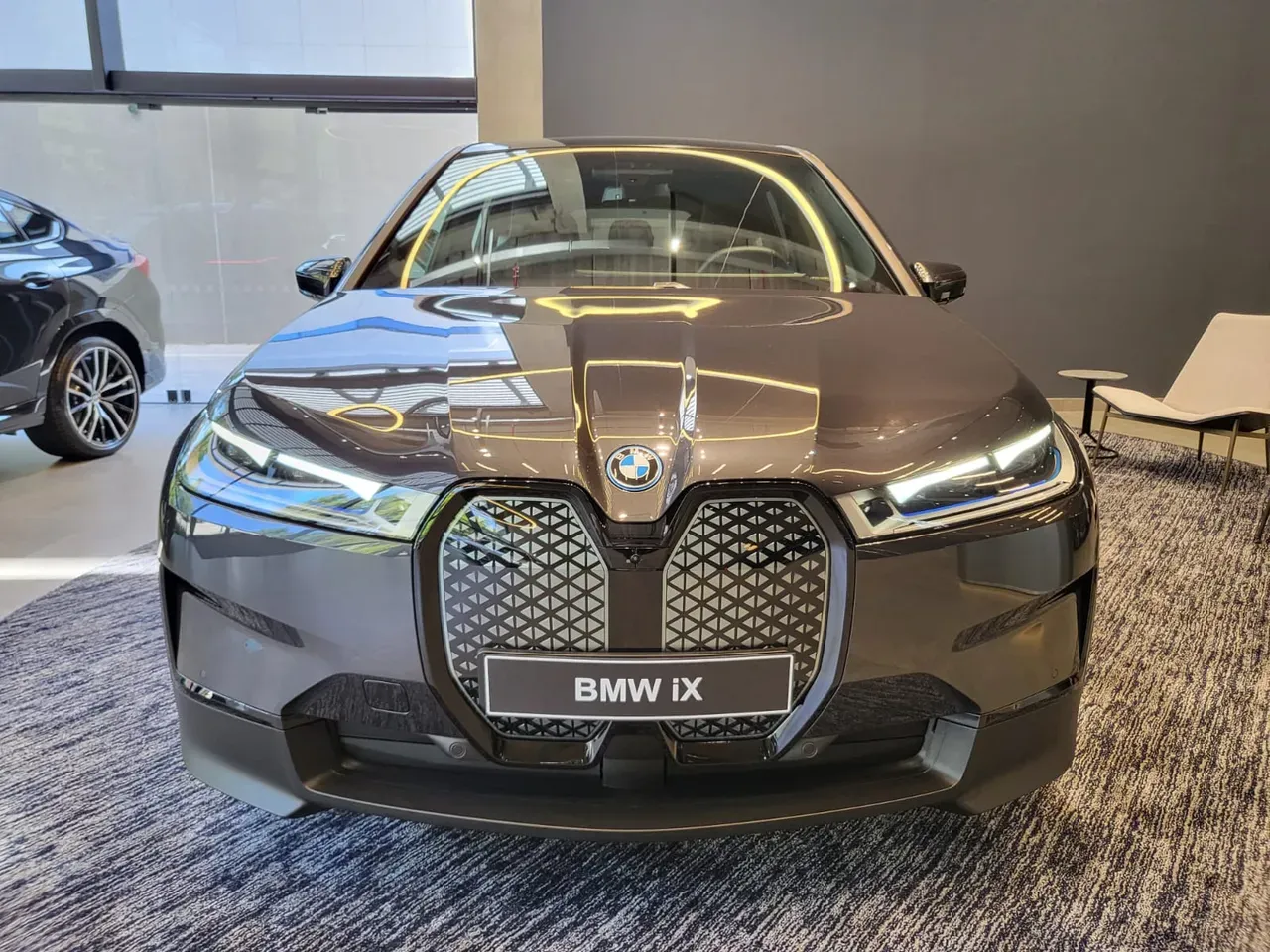 BMW Ix - Imagem 8