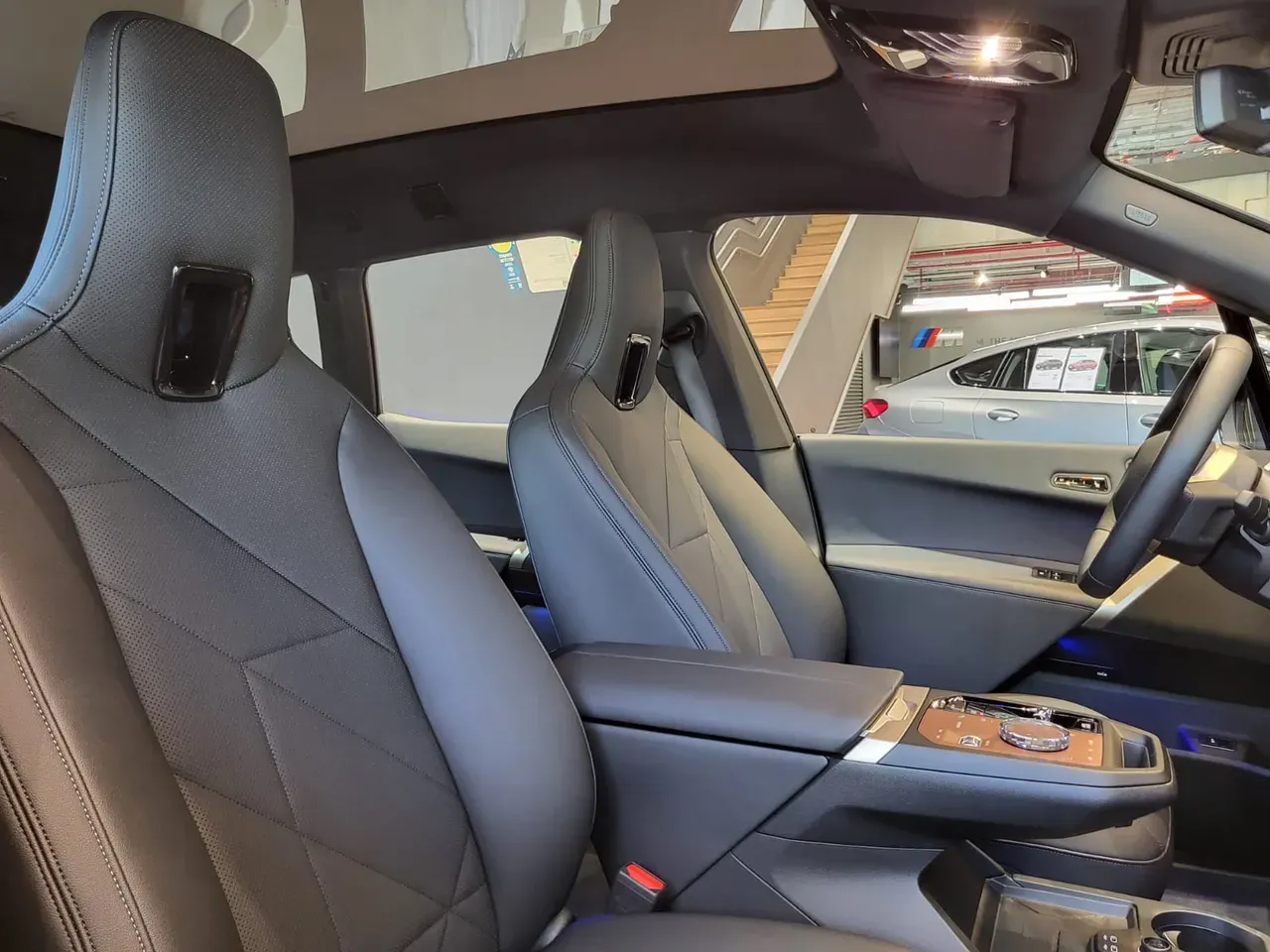 BMW Ix - Imagem 13