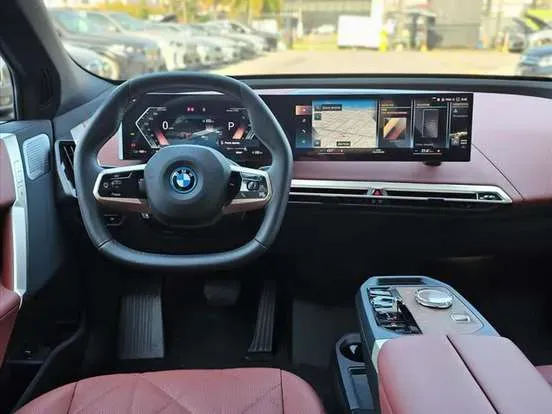 BMW Ix - Imagem 14