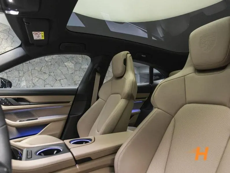 Porsche Taycan - Imagem 8