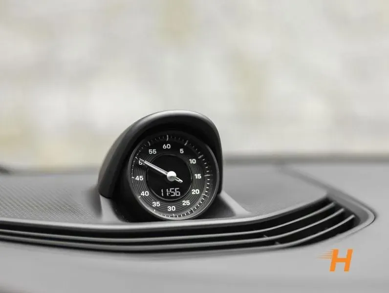 Porsche Taycan - Imagem 12