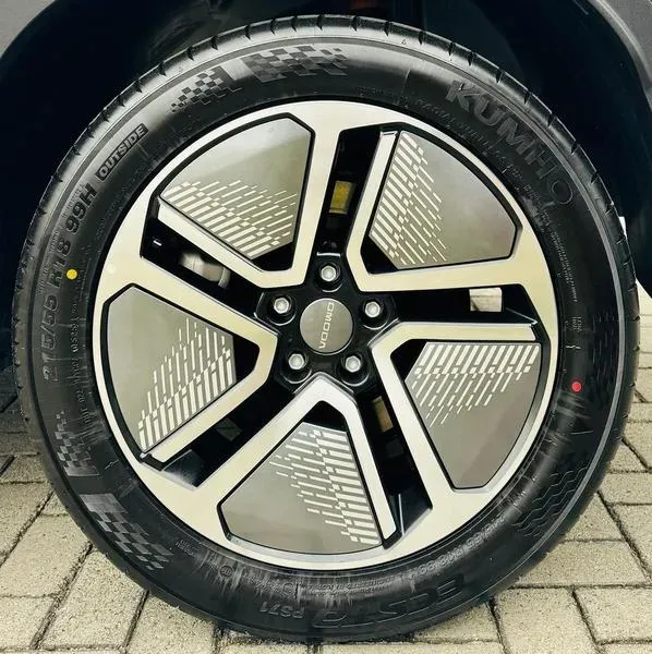 Omoda E5 - Imagem 15