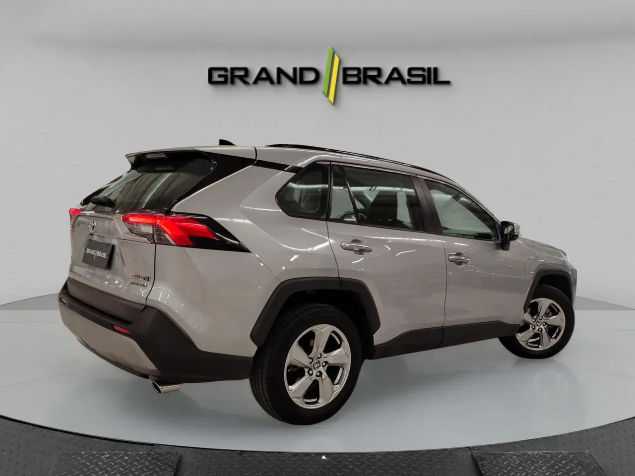 Toyota Rav4 EV - Imagem 3