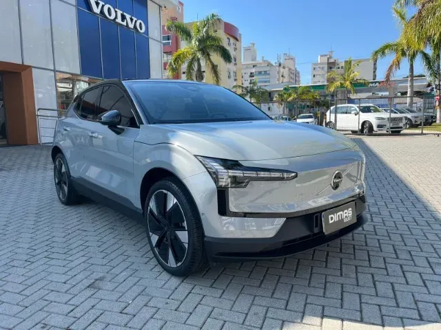 Volvo EX30 - Imagem 3