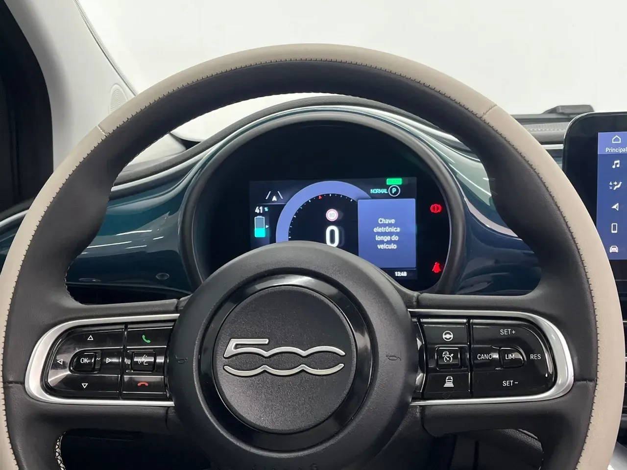 Fiat 500e - Imagem 9